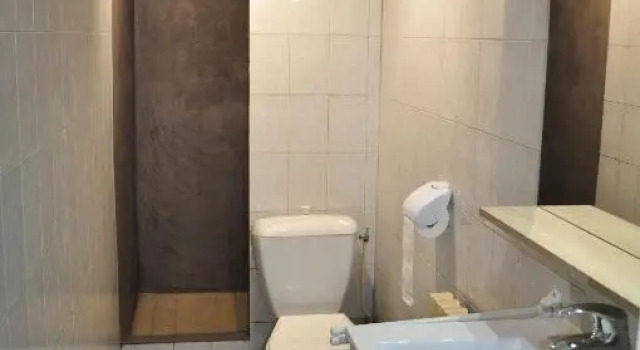 Studio Vic, Prenota Appartamento Hotel a Alvernia con parcheggio, Parcheggio
