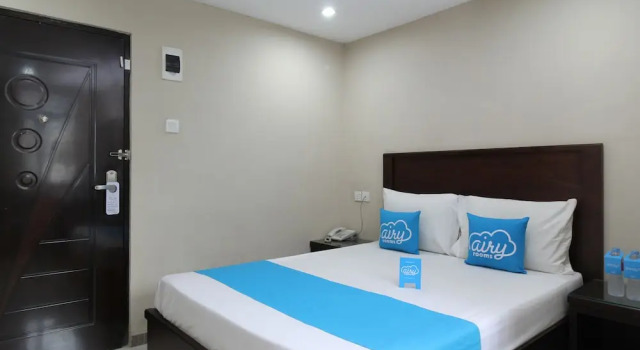 巴淡岛艾里乔多广场伊玛姆波吉尔39号酒店(Airy Jodoh Square Imam Bonjol 39 Batam), Book Hotel Hoteller i Jodoh med parkering, Parkering
