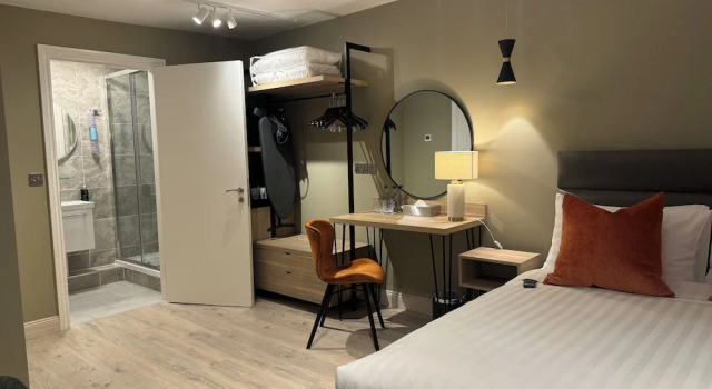 Birdies Townhouse Mitchelstown, Prenota Affittacamere  