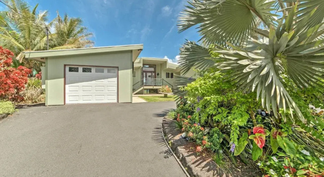 Коттедж с 2 комнатами с балконом Direct Oceanfront, Big Island Home