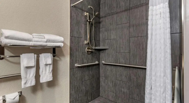 Номер Standard Comfort Inn & Suites Tualatin - Lake Oswego South