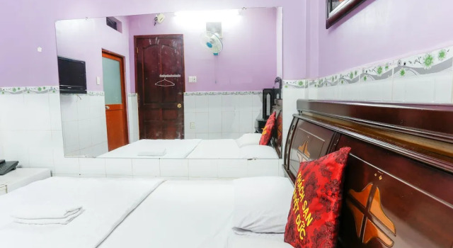 Nguyet Duc Hotel by OYO Rooms