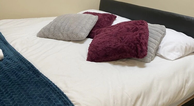 Luxurious Luton Town Centre Studio Apartment, Varaa Huoneisto Asunnot kohteessa Merseyside, Huoneisto