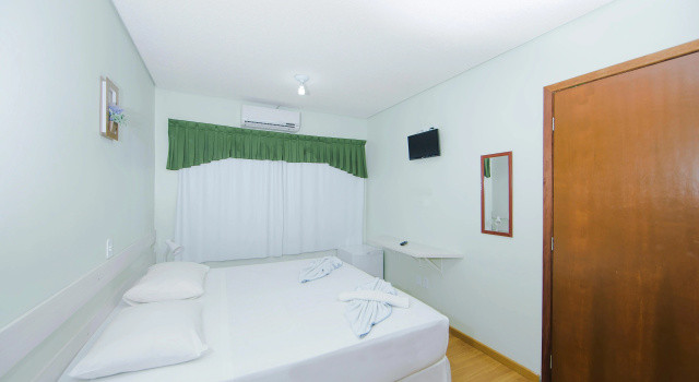 Hotel e Pousada Caroline, Забронировать Отель Отели Фос-ду-Игуасу с бассейном, рядом с Country Club, Бассейн