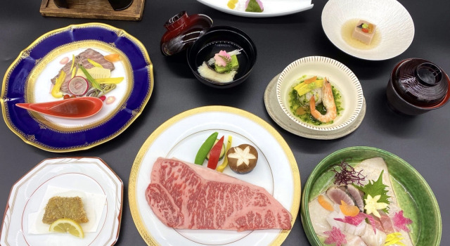 Hotel de Marronnier Utsumi Onsen, Забронировать Отель Минамитита Айти