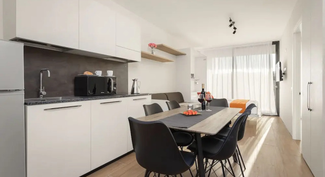 Апартаменты с 2 комнатами с балконом и с видом на бассейн Residence Del Mar Emotion