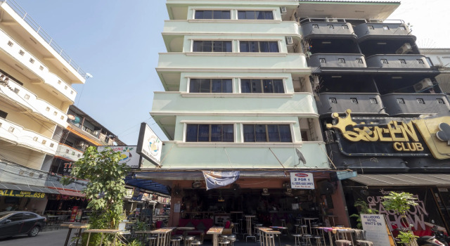 OYO 75381 Billabong Hotel
