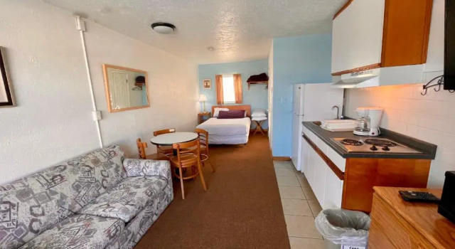 Семейный номер Standard Pink Champagne Boutique Motel