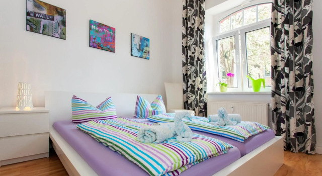 Ferienwohnung Park, Забронировать Отель Отели Эрфурта с парковкой, рядом с Августинский монастырь, Парковка