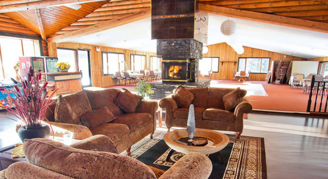 Banff Gate Mountain Resort, Buchen Sie Resort Dead Man's Flats Alberta