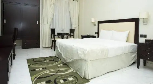 Royal Suite 1 Schlafzimmer Remas Hotel Suites - Al Khoudh, Seeb, Muscat