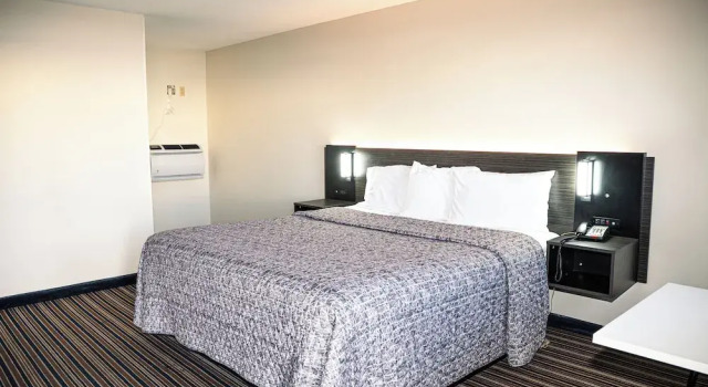 Люкс Luxury Capri inn and Suites