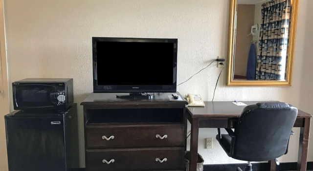 Четырёхместный номер Standard Americas Best Value Inn Mount Vernon