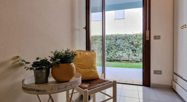 Апартаменты с 2 комнатами с балконом и с видом на город Modern Flat 300 mt From the Beach