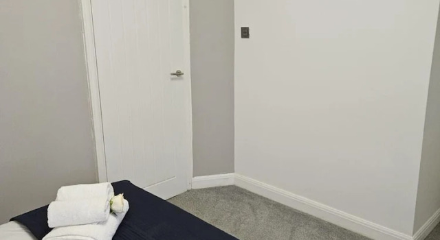 Manchester 2-bed House, Sleeps 4, 20 Min to Centre, Prenota Hotel Droylsden Inghilterra