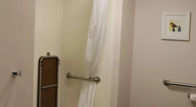 Четырёхместный номер Standard Hampton Inn & Suites Fremont