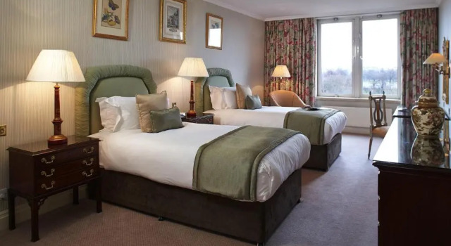 Апартаменты Deluxe с 2 комнатами Cheval Thorney Court at Hyde Park