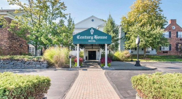 Двухместный люкс Business The Century House Latham - North Albany, an Ascend Collection Hotel