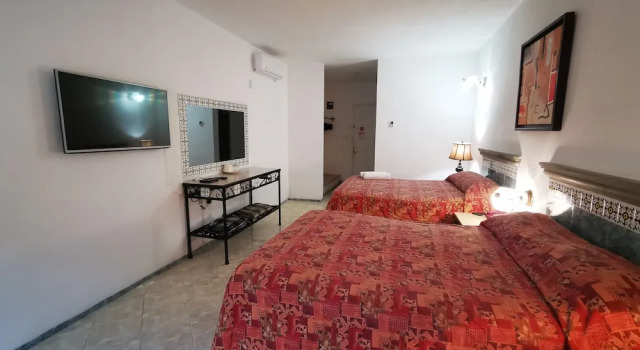 Двухместный номер Premium с балконом Hotel Doralba Inn