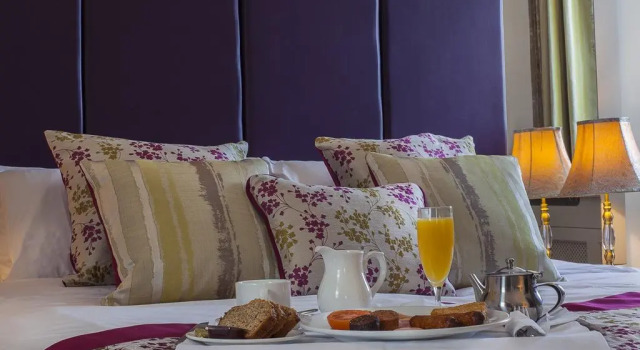 Breffni Arms Hotel