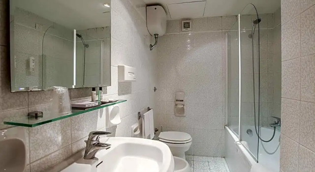 Номер Superior Hotel Tritone