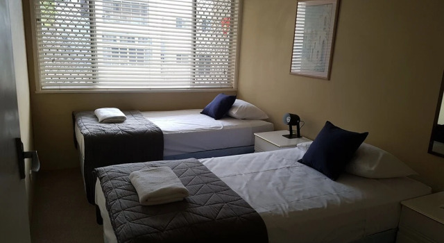 Point Break 2 Bedroom Apartment, Забронировать Апартаменты/квартира Отели Голд-Кост с парковкой, рядом с Аборигенский культурный центр и информационный офис Jellurgal, Парковка