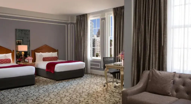 Четырёхместный люкс Studio The Biltmore Los Angeles