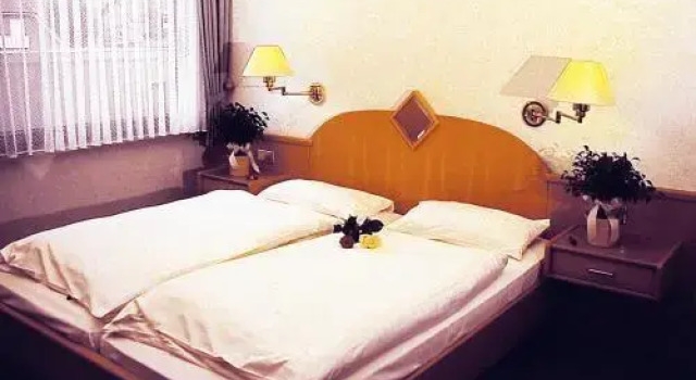 Landhaus Roose Hotel Restaurant, Buchen Sie Hotel Zeven Niedersachsen