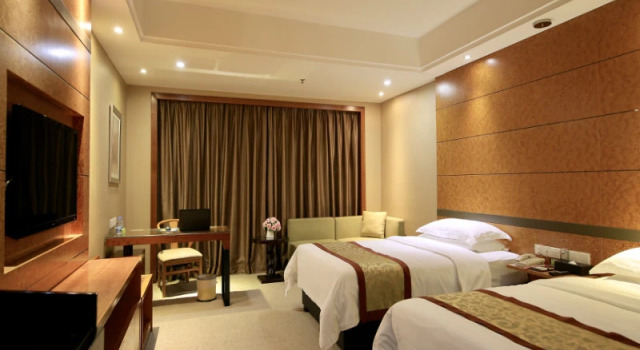 Люкс Standard Vienna Hotel Dongguan Tangxia Binfen Plaza