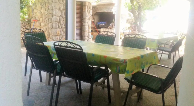 Apartment Green Paradise, Prenota Appartamento Hotel a Isole Quarnerine con parcheggio, Parcheggio