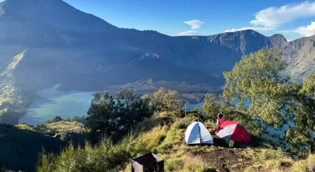 Rinjani Trekking Official, Book Hotel Senaru Lombok