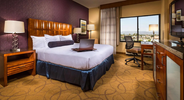 Двухместный номер Standard DoubleTree by Hilton Carson