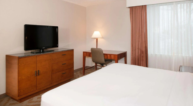 Двухместный номер Standard DoubleTree Suites by Hilton Hotel Philadelphia West