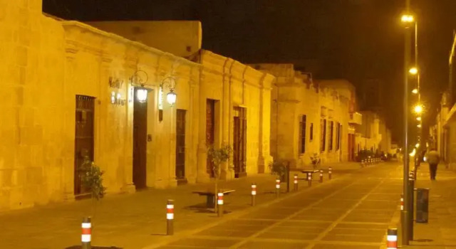 Hostal Bolivar, Buchen Sie Hotel Arequipa Arequipa