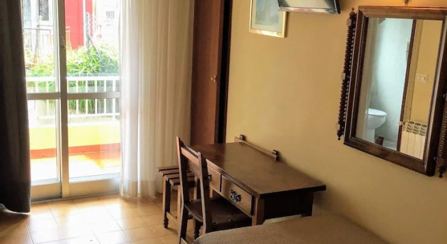 Трёхместный семейный номер Standard с балконом Hotel Nuevo Cachalote