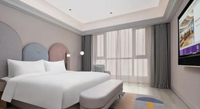 Люкс Deluxe Mercure Hotel of Hetian Night Market
