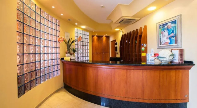 Hotel in Marina di Cecina a few steps from the sea, Book Hotel Hoteller i Cecina med pool, Swimmingpool