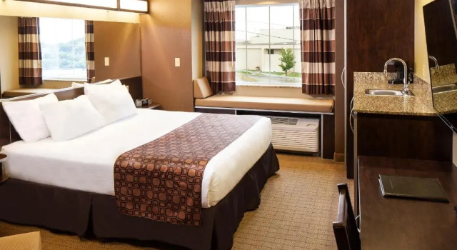 Номер Standard Microtel Inn & Suites by Wyndham St Clairsville - Wheeling
