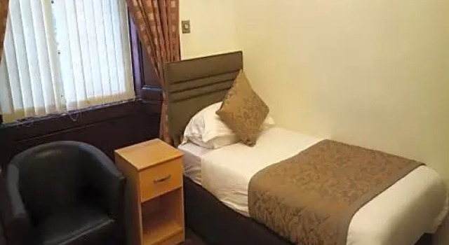 Люкс McLays Guest House