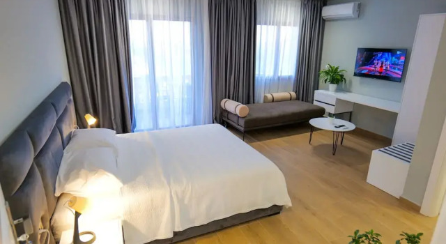Sky Way SKK Luxury Apartments, Varaa Huoneisto Sarandë Vlorë County