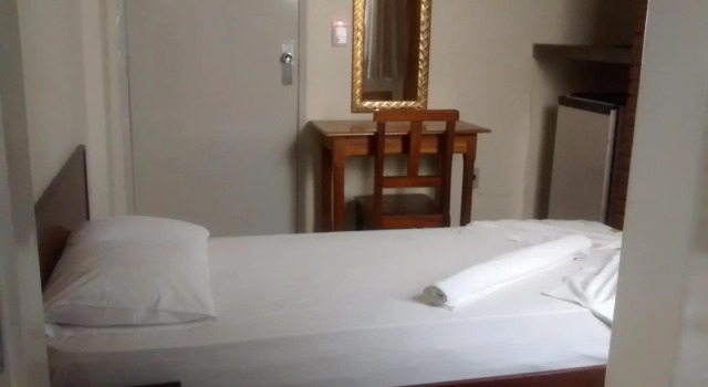 Hotel Alvorada, Забронировать Отель Отели Гояния с парковкой, рядом с Zoroastro Artiaga Museum, Парковка
