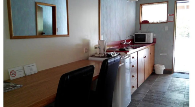 Двухместные апартаменты c 1 комнатой Larchwood Motel