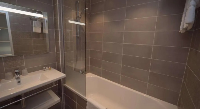 Семейный номер Comfort Best Western Plus Le Roof Vannes Bord de Mer