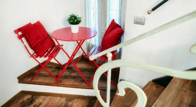 ALTIDO Amazing Green House with Balcony & Lake View, Prenota Hotel Blevio Como