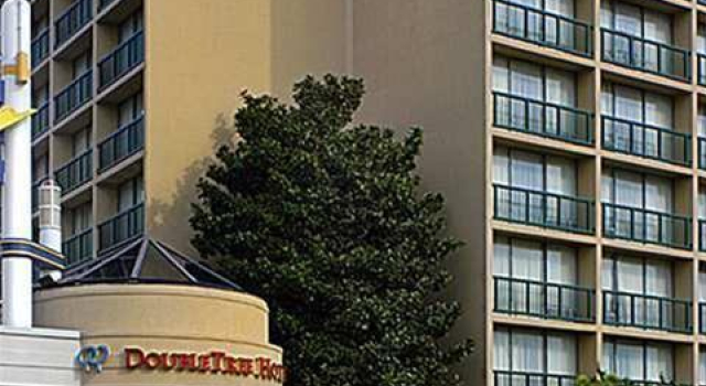 Doubletree Club Norfolk Airport