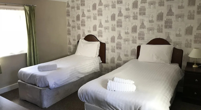 Двухместный номер Standard The Embassy Hotel