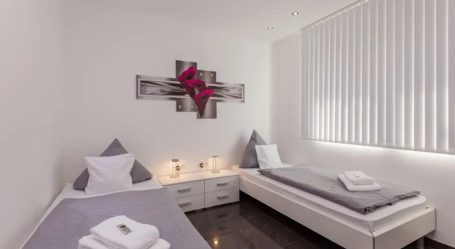 Семейный номер Standard Hotel am Rosenplatz,24 Stunden Check in, Küche, kostenfreie Parkplätze