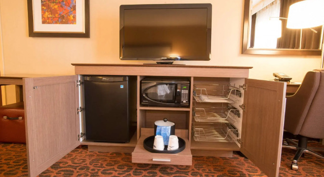 Двухместный номер Deluxe Hampton Inn Toronto-Mississauga West