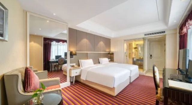 Двухместный номер Executive Xi'erdun Tourism Group