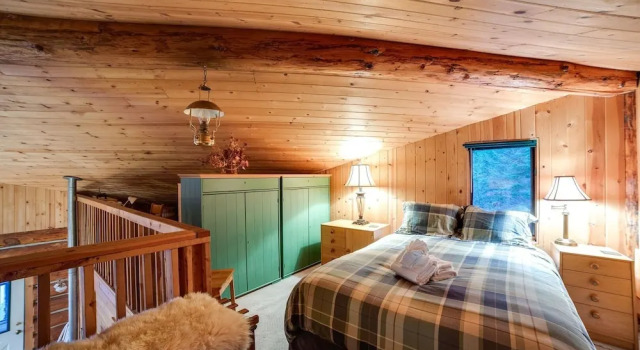 97mf - Lakeside - Dock - Bbq - Pets Ok - Sleeps 6 3 Bedroom Home by RedAwning, Varaa Lomakoti Maple Falls 